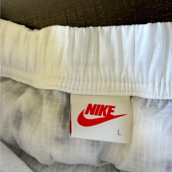 STUSSY X NIKE WOMEN’S INSULATED WHITE PUFFER SKIRT SIZE LARGE - Picture 6 of 7